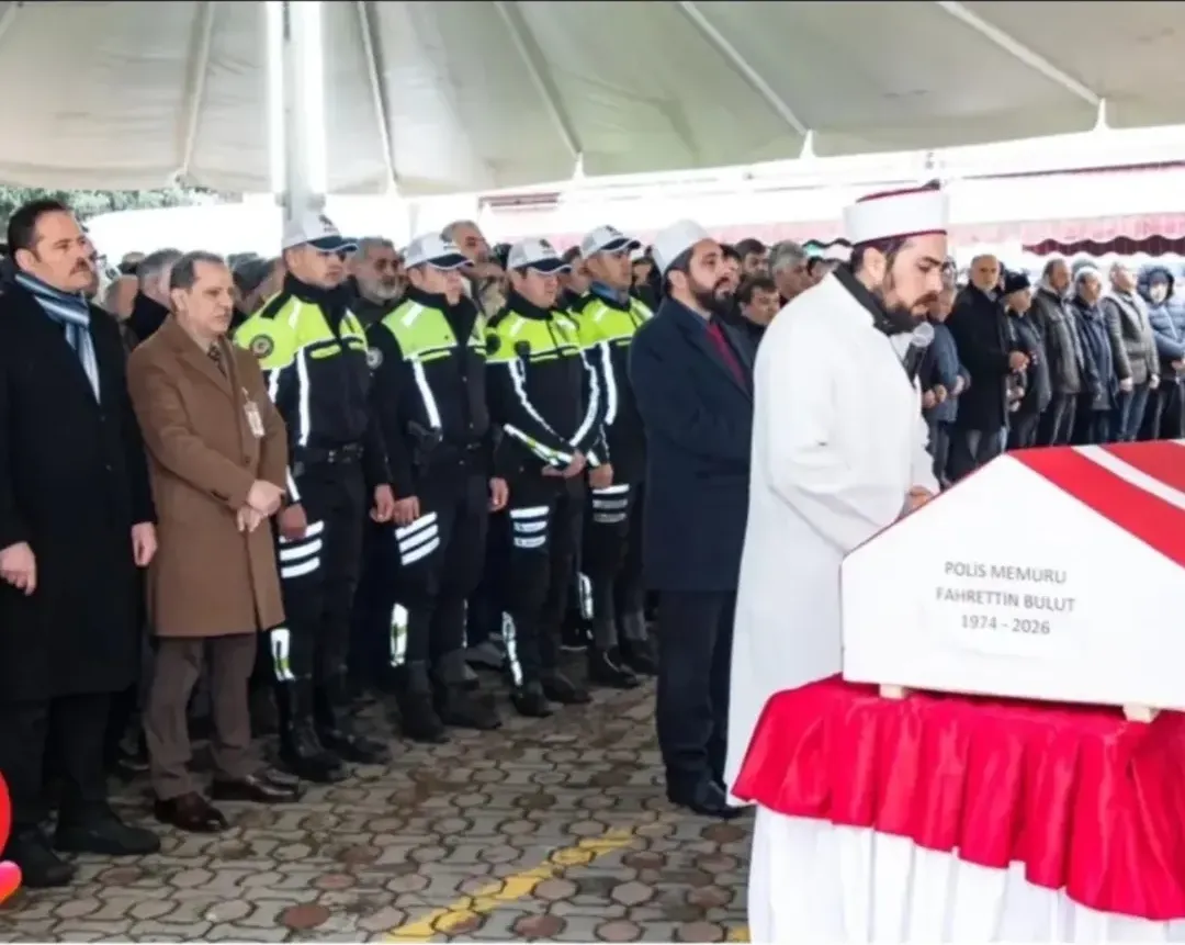 Büyük Birlik Partisi Zeytinburnu İlçe Başkanlığı’ndan Şehit Polis Memuru Fahrettin Bulut İçin Cenaze Törenine Katılım