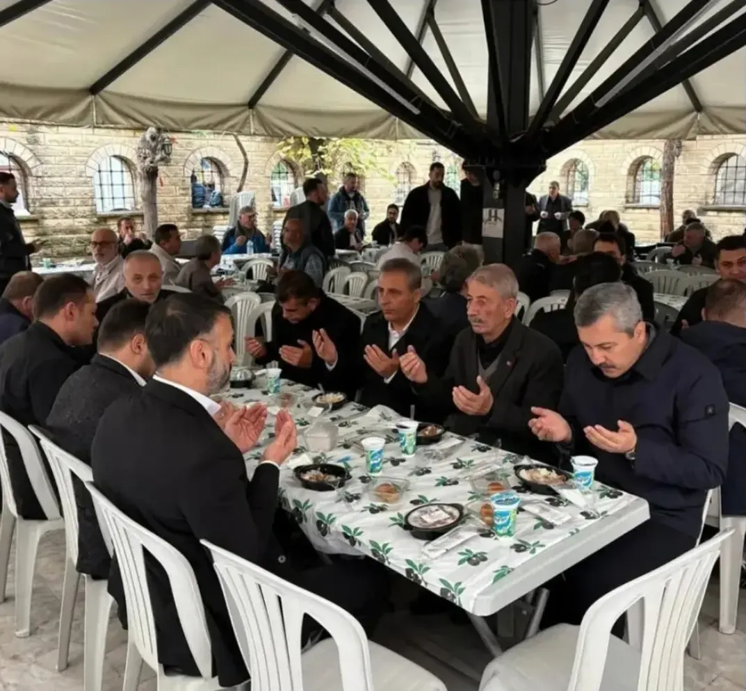 Büyük Birlik Partisi Zeytinburnu İlçe Başkanlığı’ndan Şehitler İçin Mevlid Programına Katılım