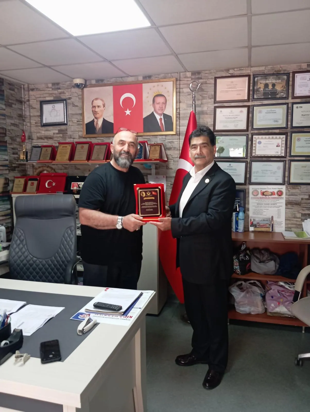 BBP Tuzla Teşkilatından İçmeler Mahallesi Muhtarlığına Ziyaret