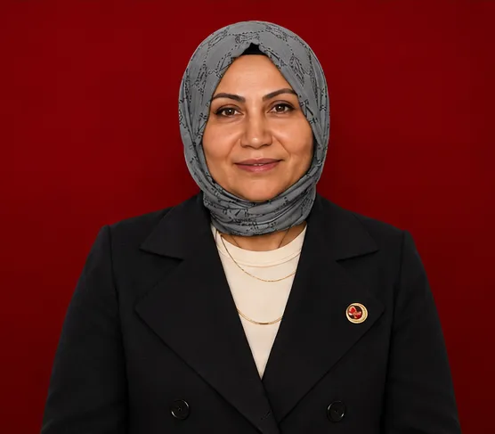 Büyük Birlik Partisi Tuzla - Dilek Yolcu - İlçe Yöneticisi